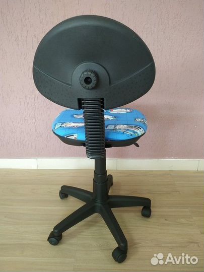 Компьютерное кресло Логика с бесплатной доставкой