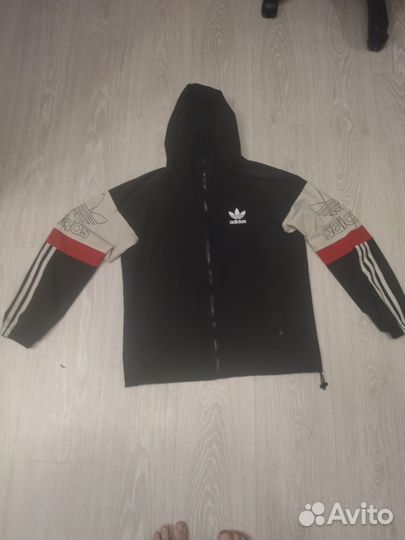 Ветровка adidas