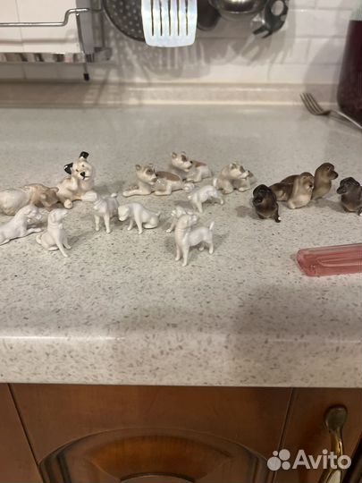 Фигурки собак