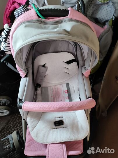 Коляска 3 в 1 с автолюлькой