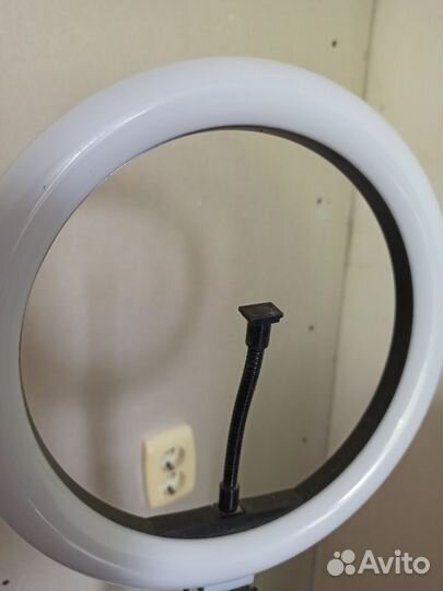 Кольцевая лампа со штативом бу