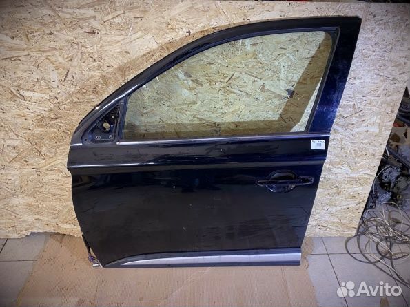 Дверь водительская Митсубиси Аутлендер 3