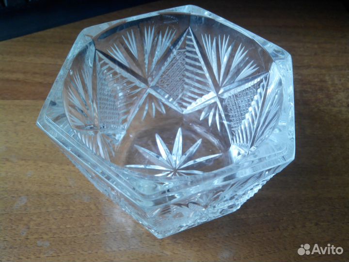 Вазочка из хрусталя для мелких предметов