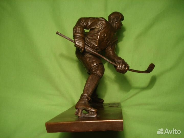 Хоккей Хоккеист СССР бронза 1972 год Спорт
