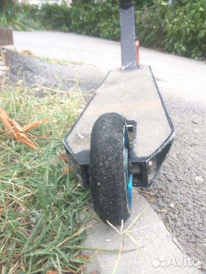 Трюковой самокат duker 404