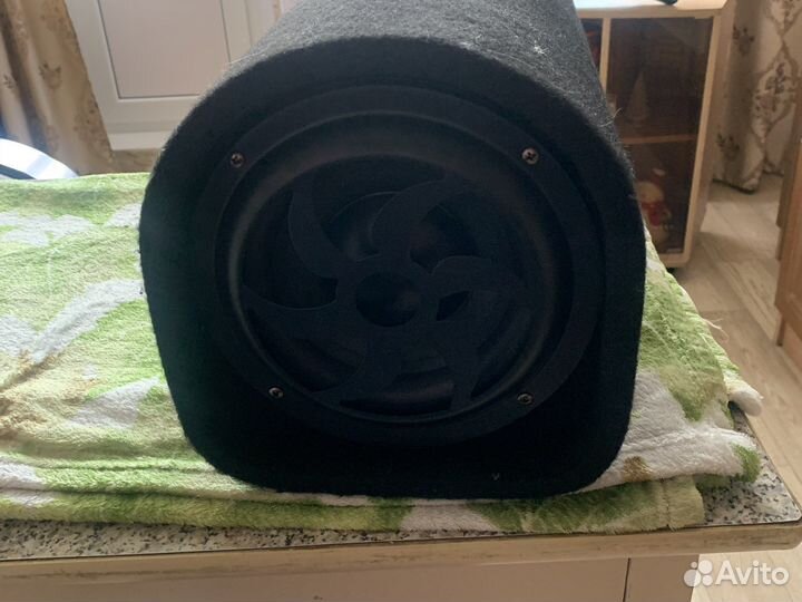 Активный сабвуфер