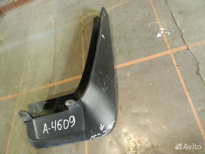 Брызговик задний левый - Toyota Highlander 3