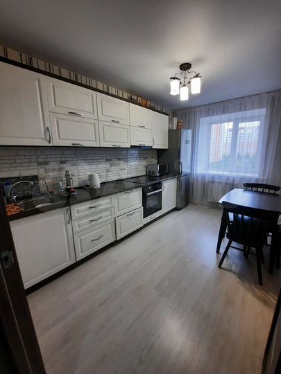 2-к. квартира, 60 м², 3/10 эт.