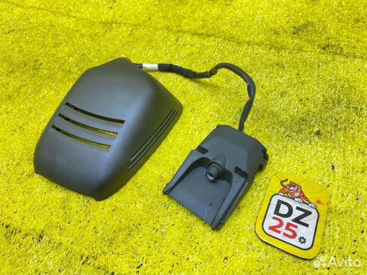 Камера переднего вида передняя Nissan Serena