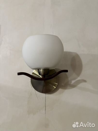 Настенный светильник бра