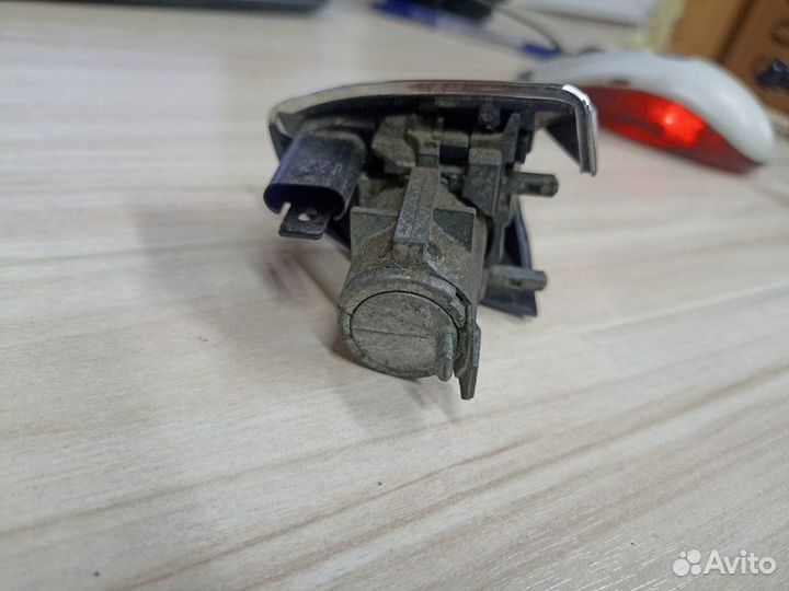 Личинка замка двери передняя левая Mercedes C