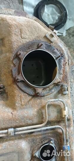 Бензобак Mitsubishi Lancer 9