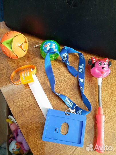 Контейнеры, конструкторы, игра- пятнашки и т.д