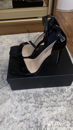 Босоножки женские 37 размер