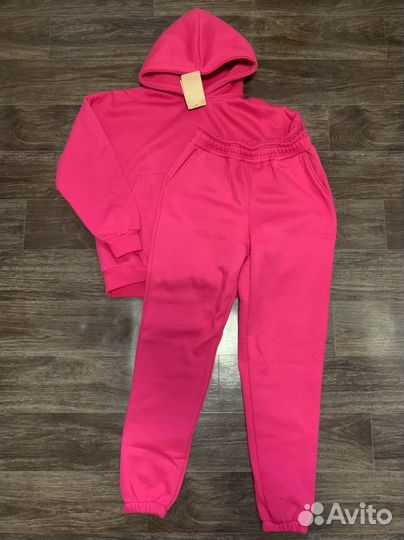 Новый спортивный костюм,утепленный 42 размер