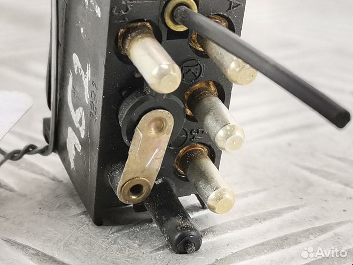 Кнопка обогрева заднего стекла Mercedes-Benz 190