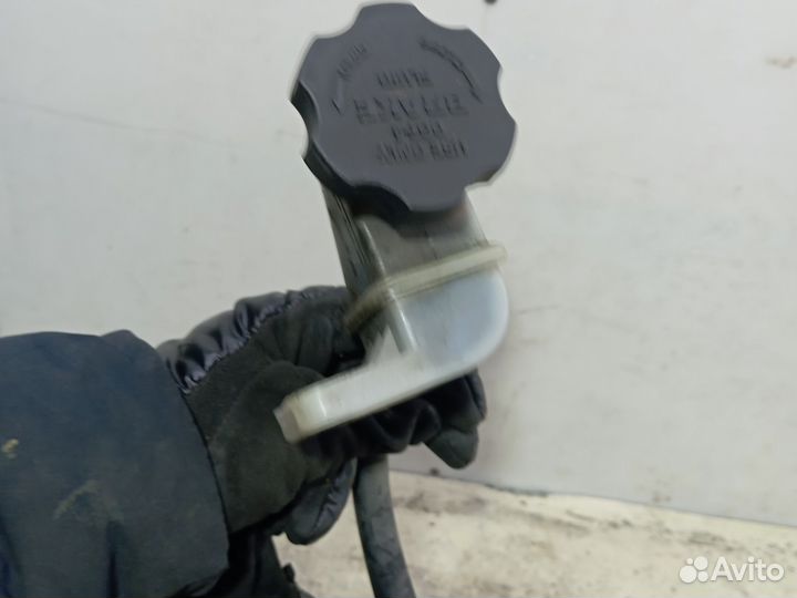 Главный тормозной цилиндр Opel Antara