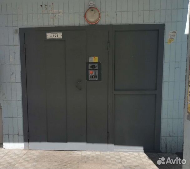 Металлическая дверь бу