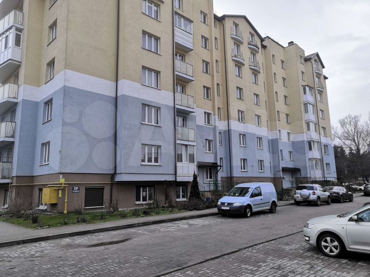 2-к. квартира, 64,3 м², 1/8 эт.