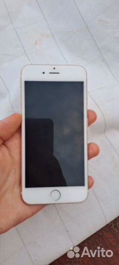 Телефон iPhone 6s