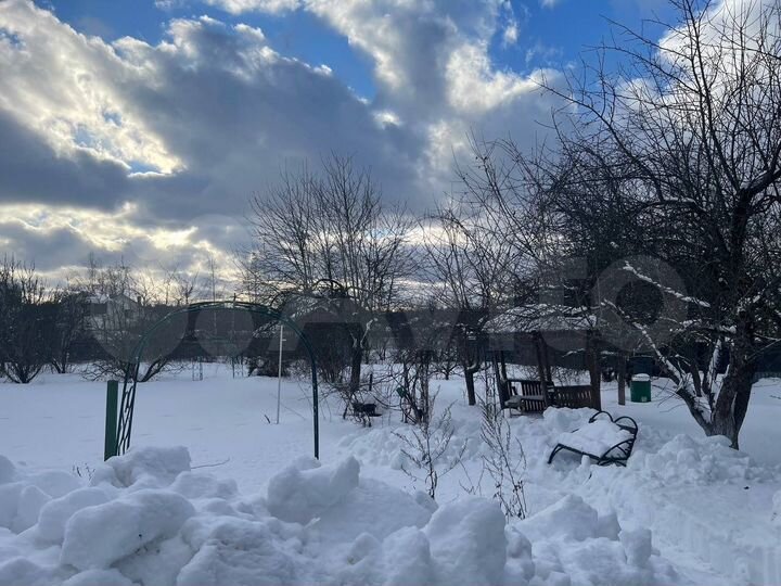 Дача 258 м² на участке 15 сот.