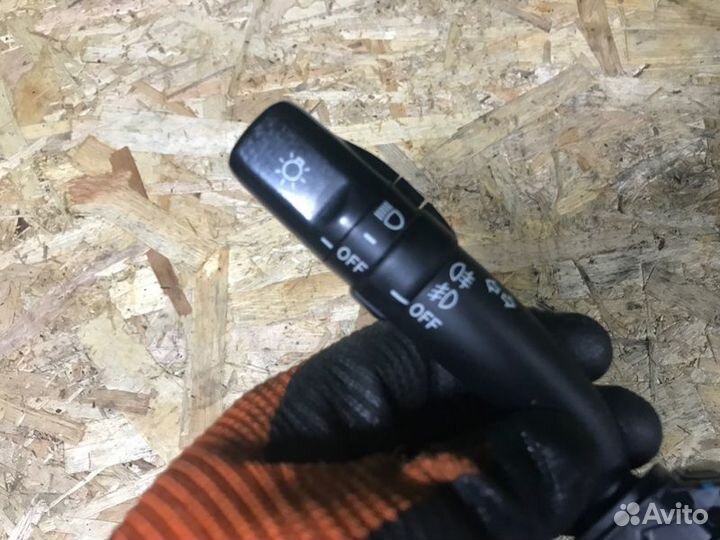 Переключатель света фар Toyota Avensis ZZT251