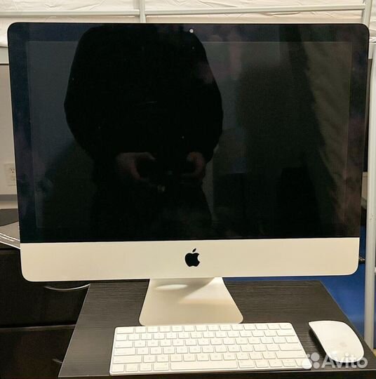 Моноблок Apple iMac 21.5 (2019) A2116