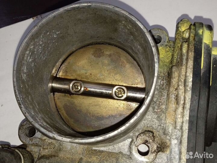 Дроссельная заслонка Nissan