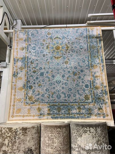 Ковер иранский