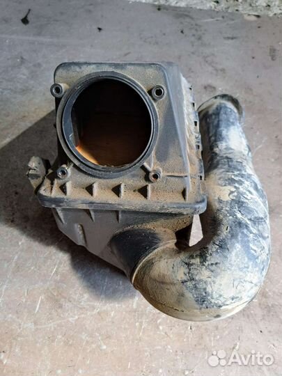 Корпус воздушного фильтра на Ягуар s-type