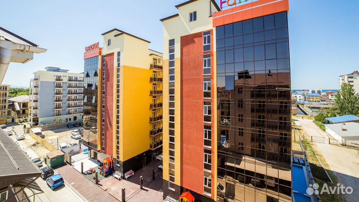 Кондитер в сезонный отель Undersun