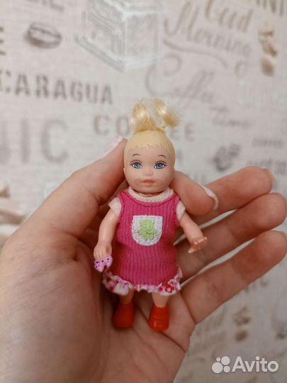 Barbie happy family Nikki