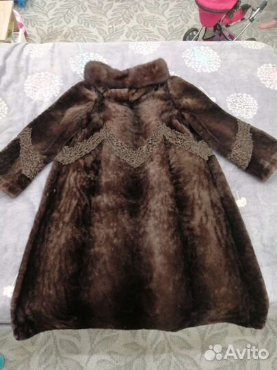 Шуба мутоновая с капюшоном длинная