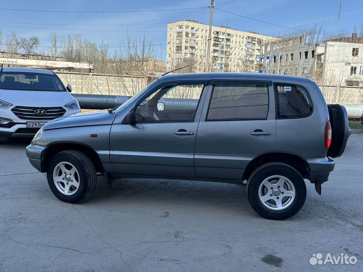 Chevrolet Niva 1.7 МТ, 2005, 100 000 км