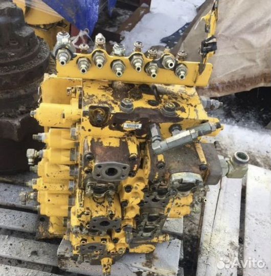 Гидрораспределитель komatsu PC400-7
