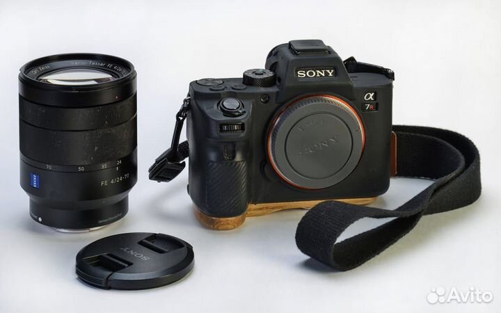Фотокамера Sony A7R II + Zeiss FE 24-70/4