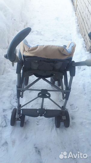 Прогулочная коляска