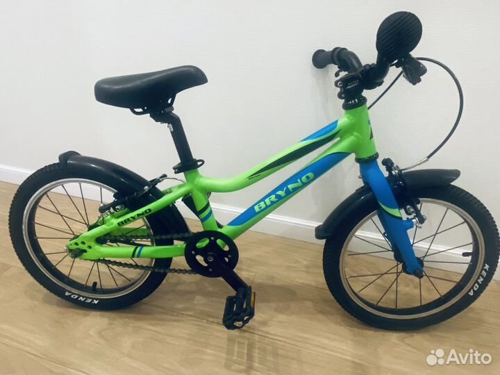 Детский велосипед Bryno 16