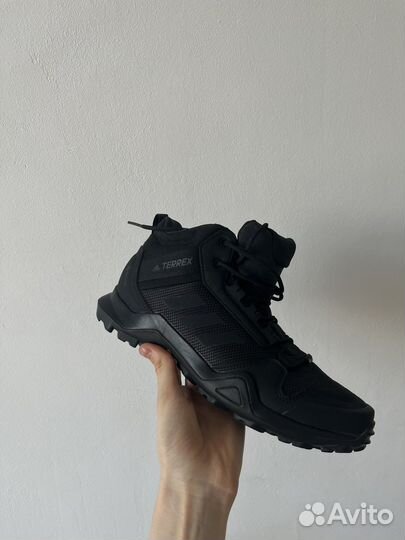 Кроссовки adidas terrex