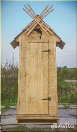 Дачный туалет с лебедем учю 820