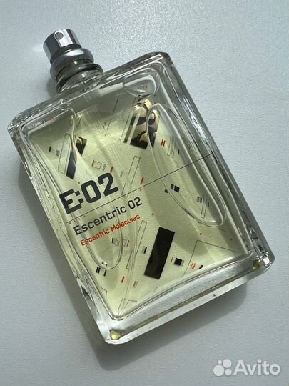 Molecules Escentric 02 оригинал Моле