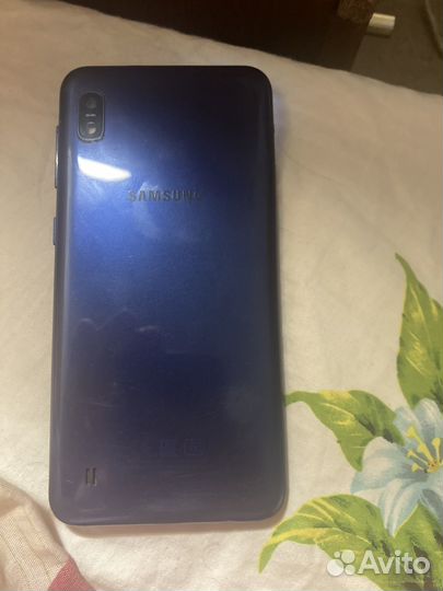 Samsung Galaxy A10, 2/32 ГБ