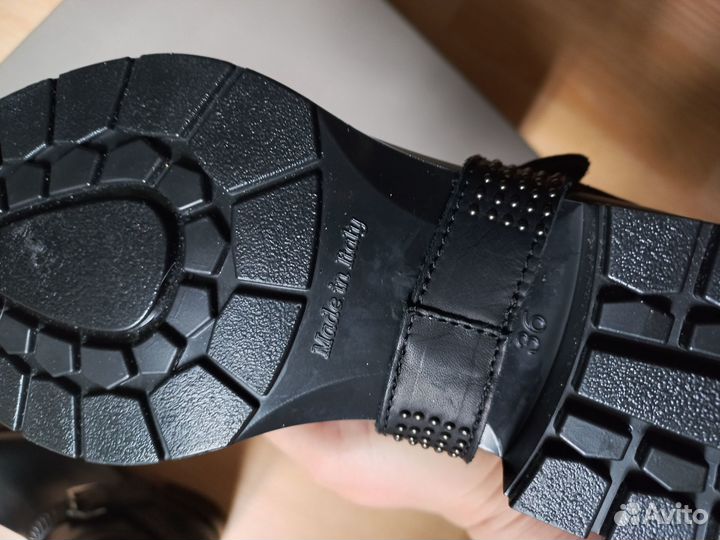 Резиновые сапоги 36 размер (новые)