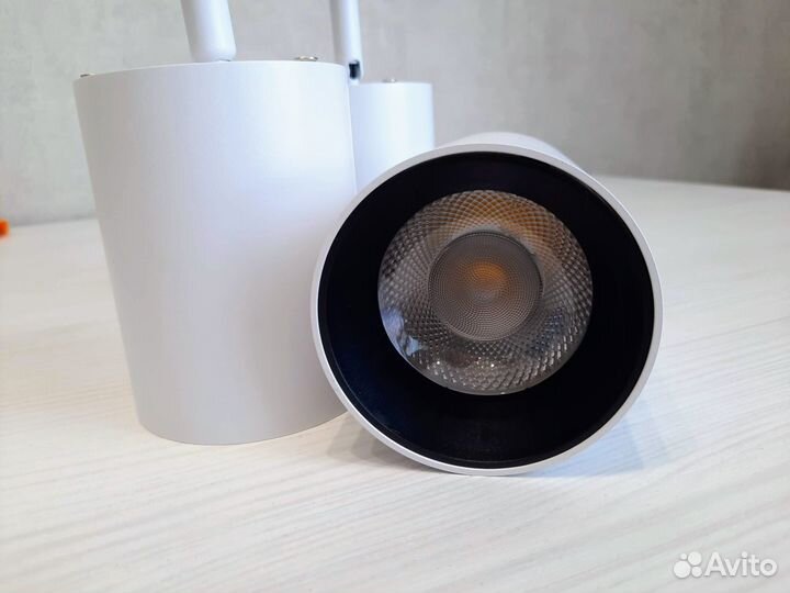 Спот поворотный светодиодный - 960 Лм