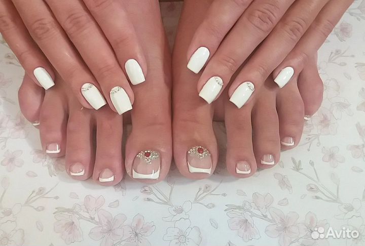 Наращивание ногтей