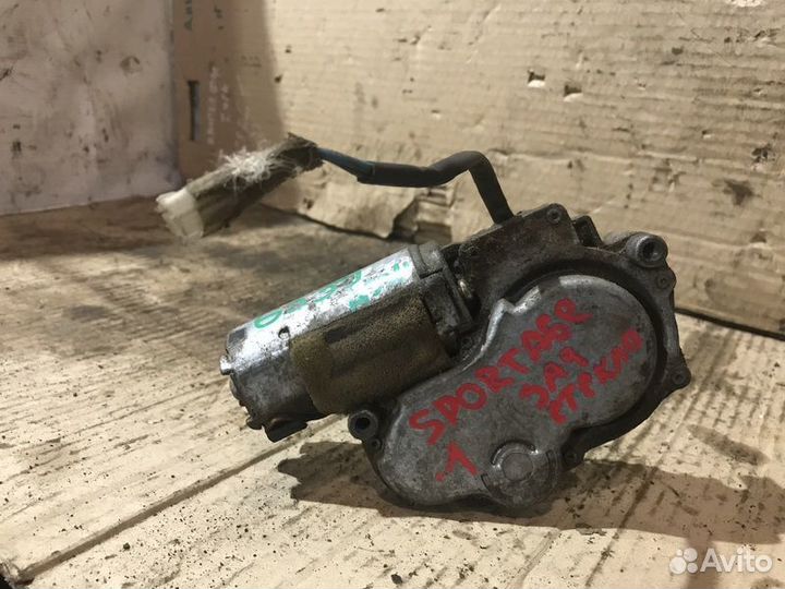 Моторчик дворника задний Kia Sportage 3