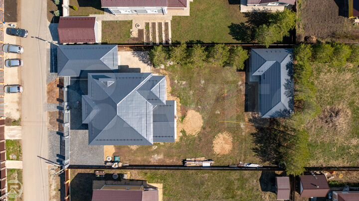 Коттедж 265 м² на участке 15 сот.