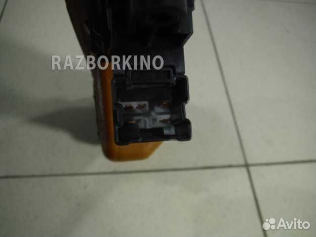 Кнопка стеклоподъемника