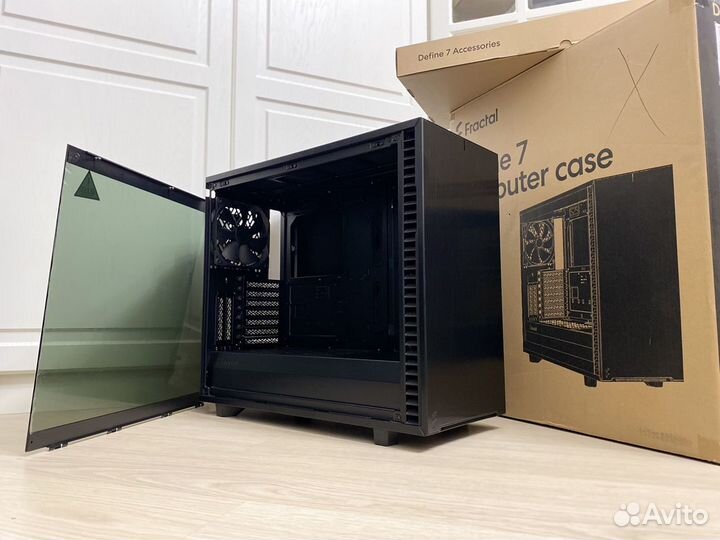 Fractal Design Define 7 Dark TG