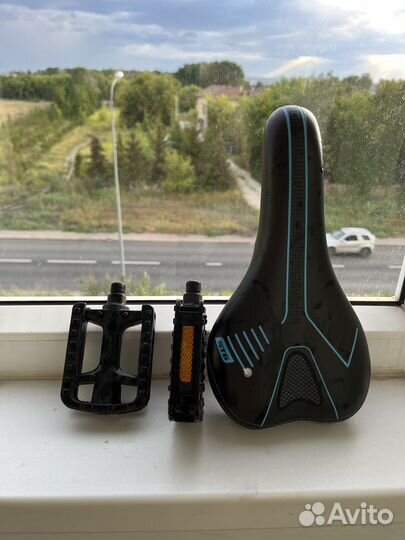 Седло (stg) и педали